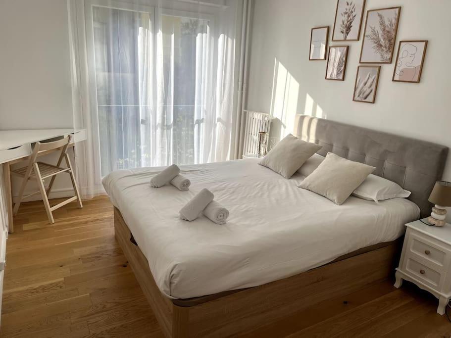 Superbe Appartement Avec Belle Vue Jardin パリ エクステリア 写真