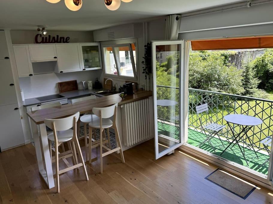 Superbe Appartement Avec Belle Vue Jardin パリ エクステリア 写真