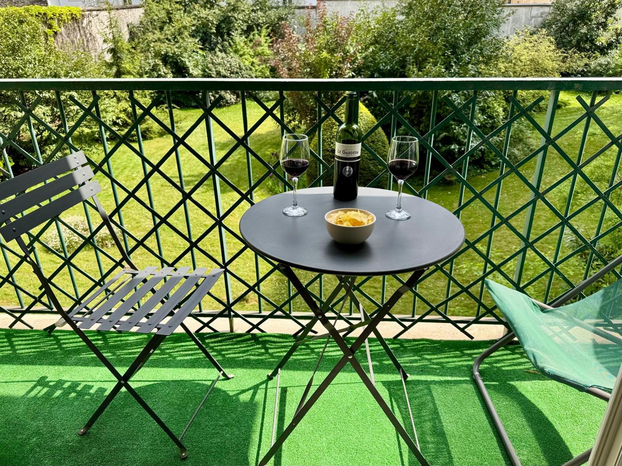 Superbe Appartement Avec Belle Vue Jardin パリ エクステリア 写真
